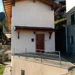 Hébergement de vacances Casa Del Sole Casasco Intelvi